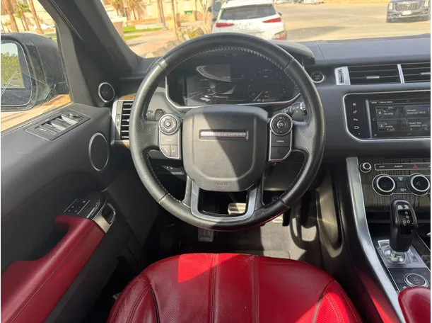 Car image 16