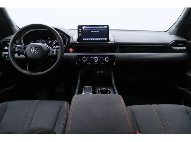 Car image 14