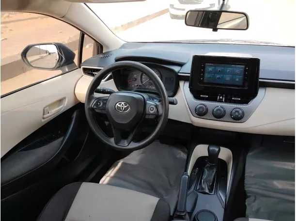 Car image 20