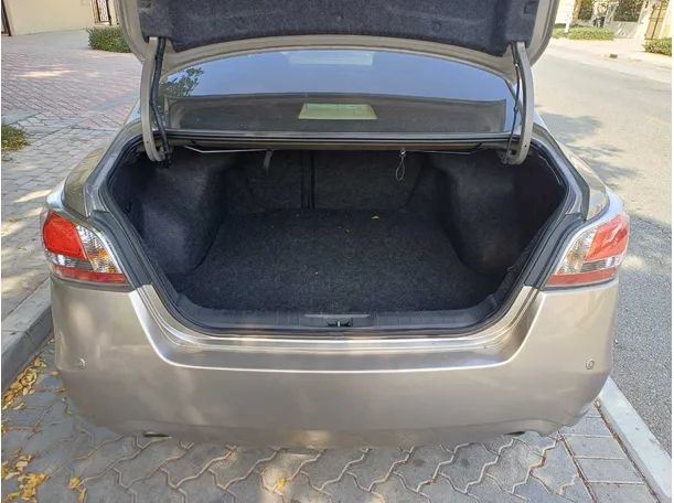 Car image 20