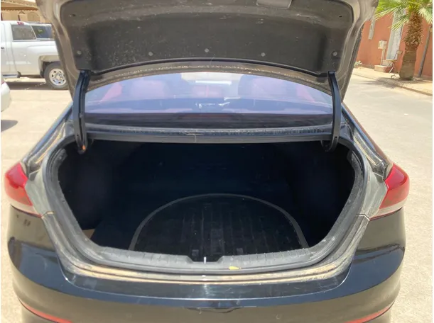 Car image 20