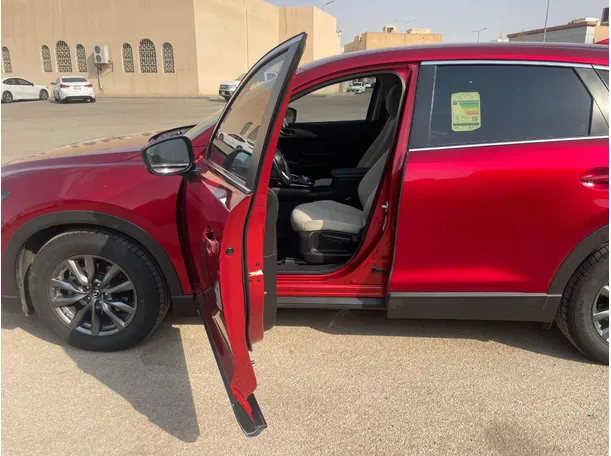 Car image 13