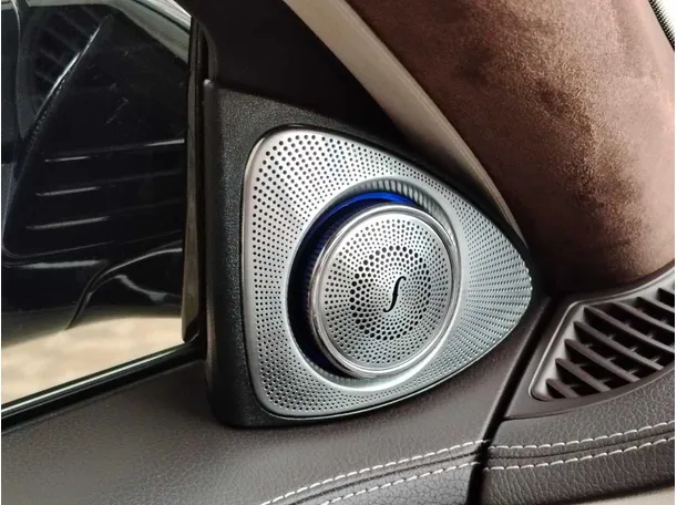Car image 31