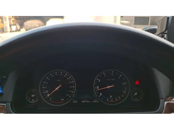 Car image 21