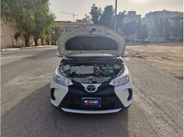 Car image 20