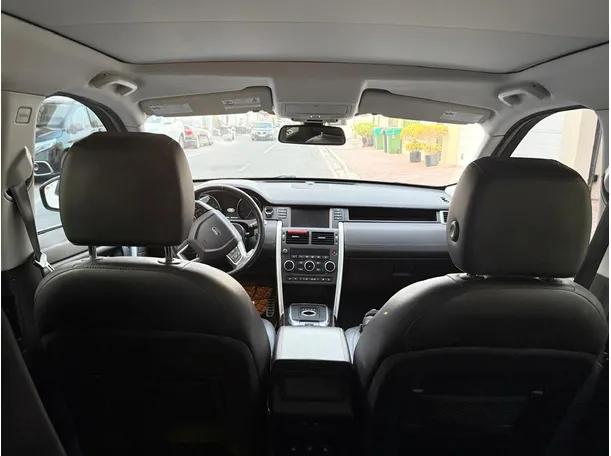 Car image 7