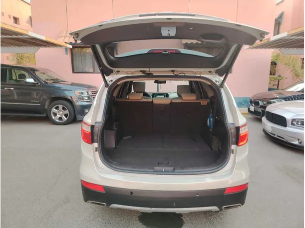 Car image 29