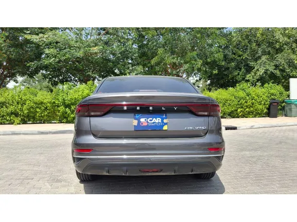 Car image 6