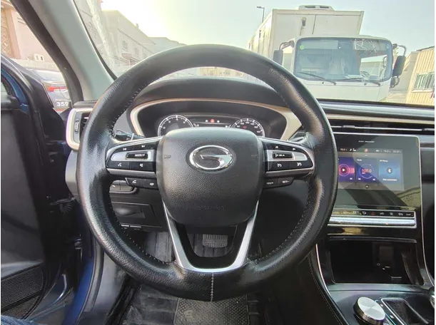 Car image 22