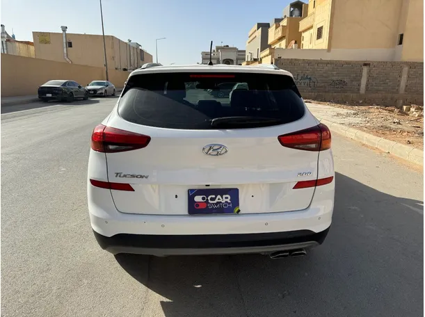 Car image 6