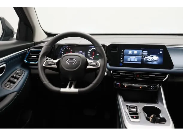 Car image 15