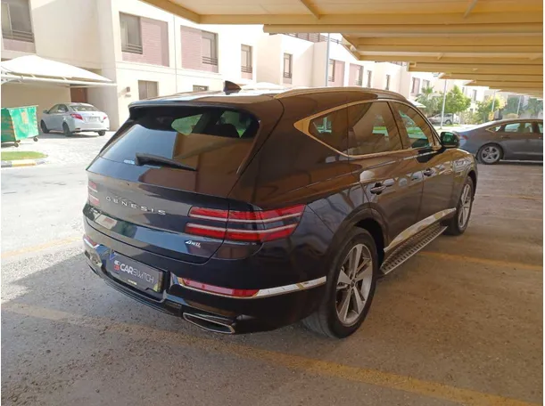 Car image 5