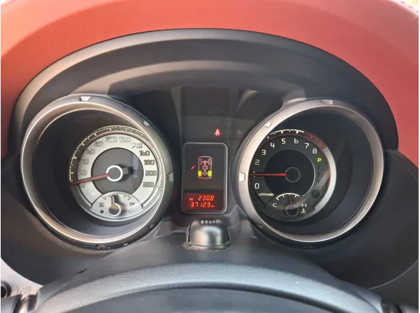 Car image 18