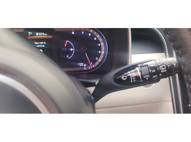 Car image 25