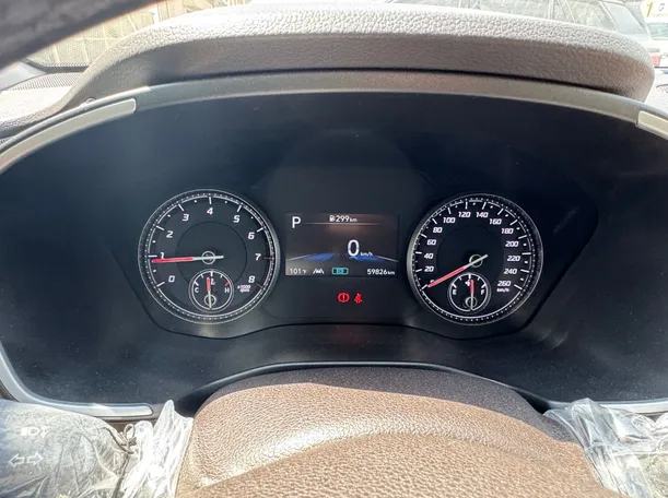 Car image 19