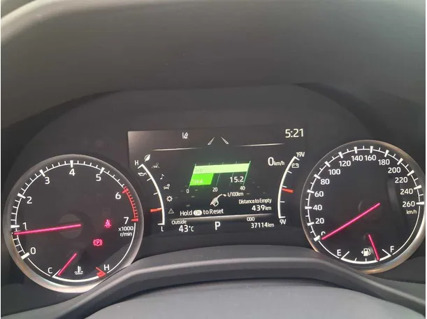 Car image 19