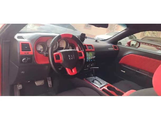 Car image 11