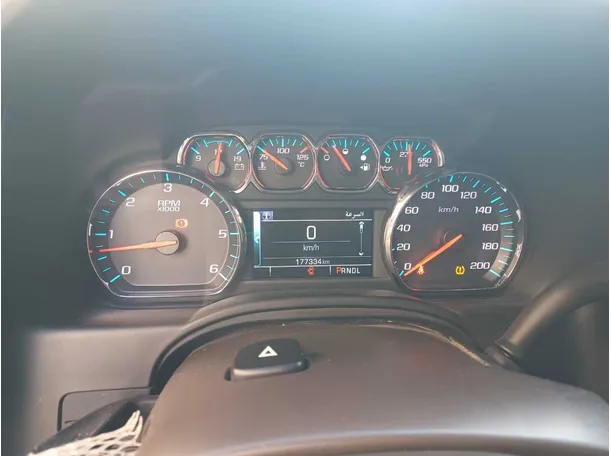 Car image 17