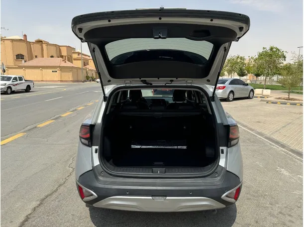 Car image 21