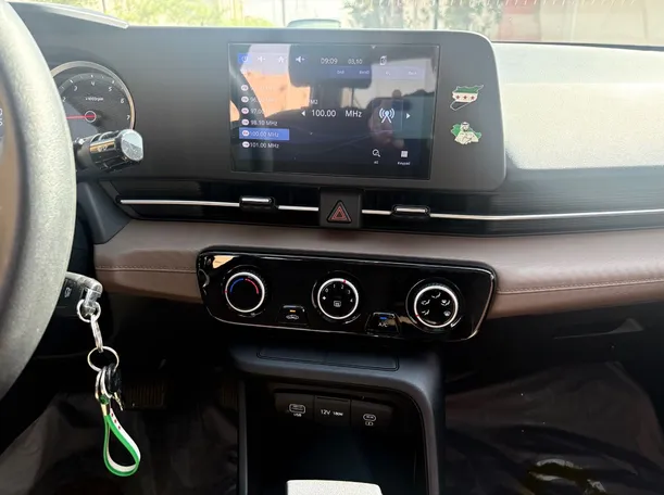 Car image 20