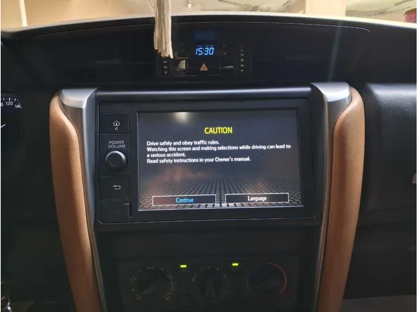 Car image 17
