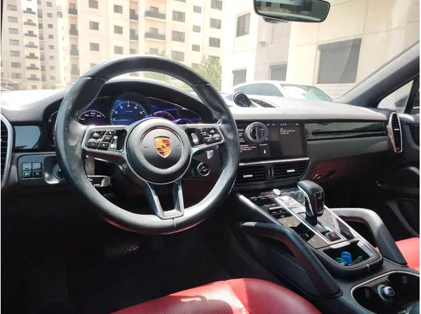 Car image 20