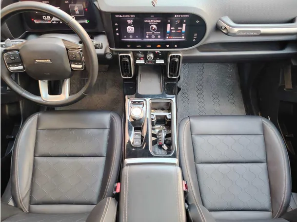 Car image 20