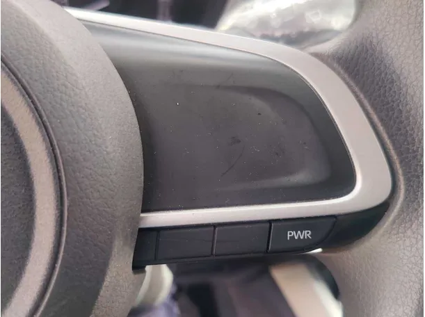 Car image 33