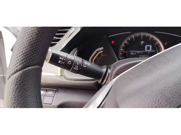 Car image 23