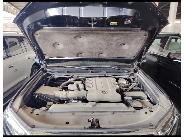 Car image 35