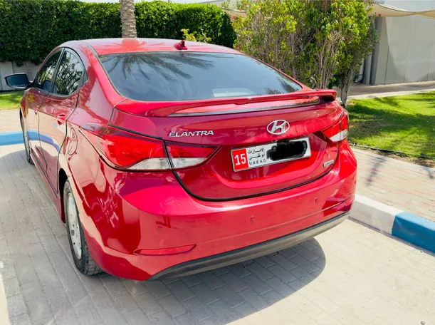 Car image 4
