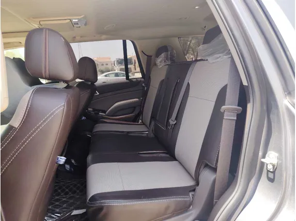 Car image 16