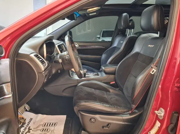 Car image 12