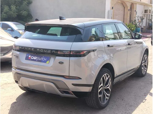Car image 5