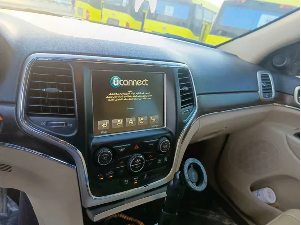 Car image 27