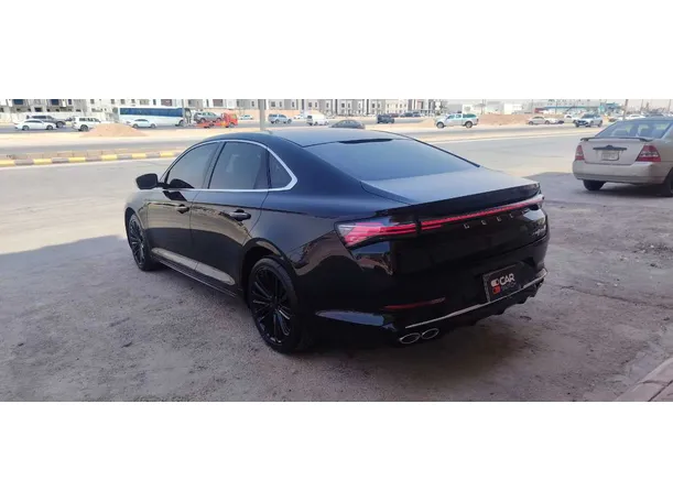 Car image 7