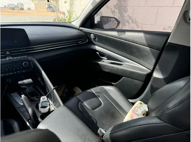 Car image 22