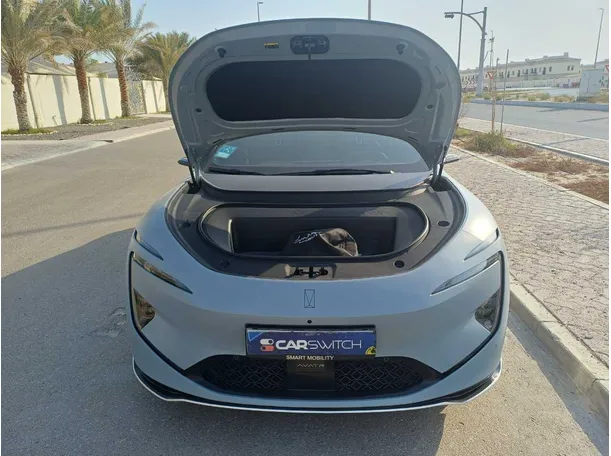 Car image 24