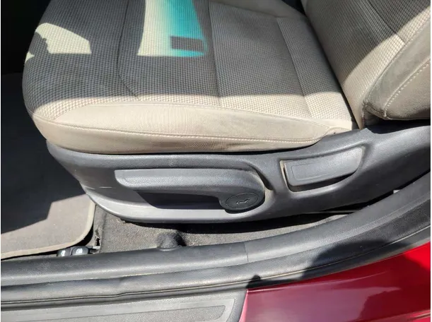 Car image 43