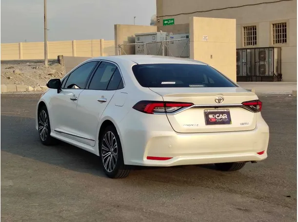 Car image 7