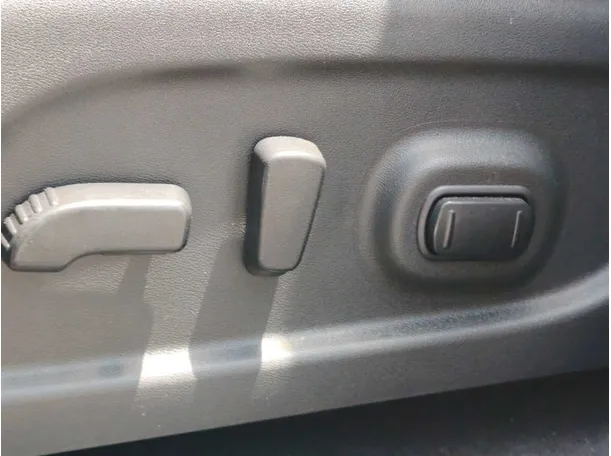 Car image 39
