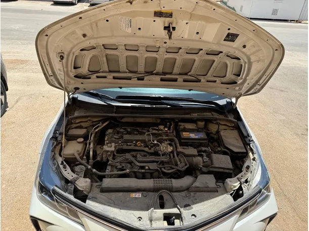Car image 27