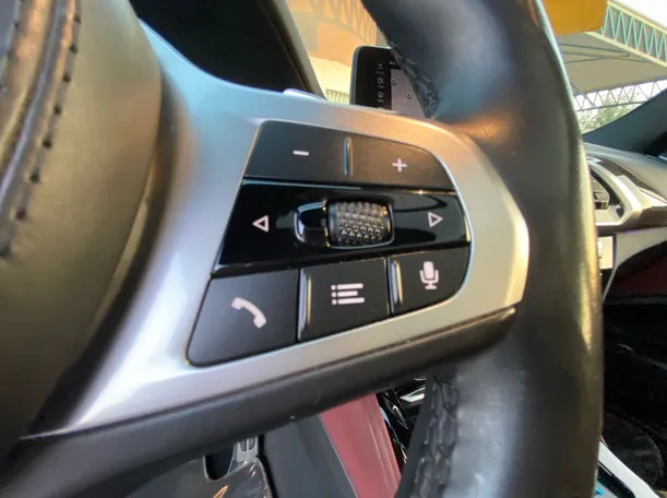 Car image 27
