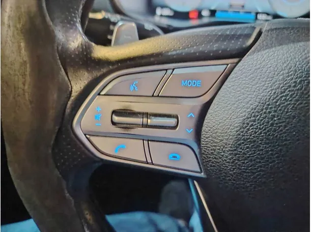 Car image 37