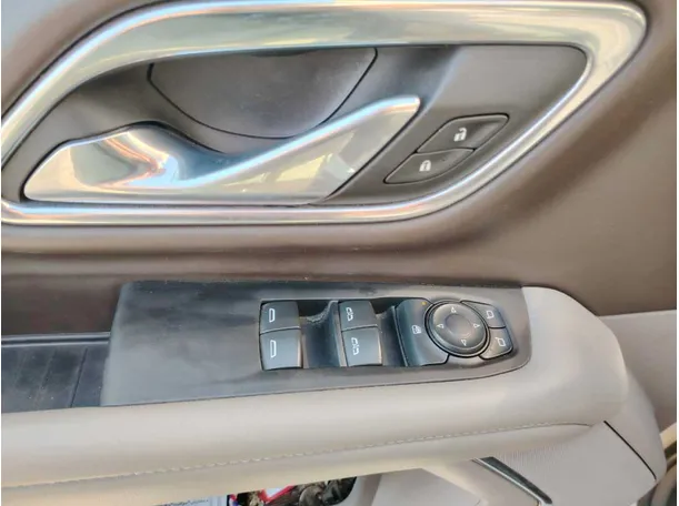 Car image 35