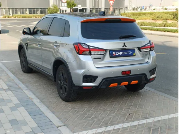 Car image 7