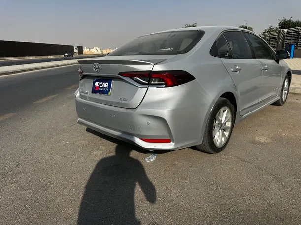 Car image 5