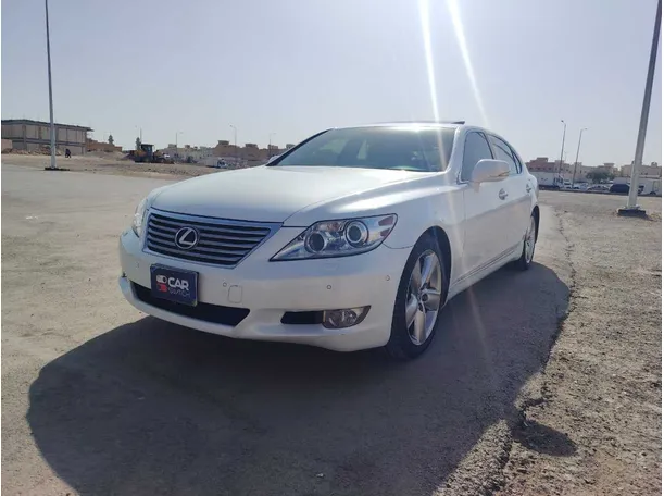 2011 Lexus LS460 in Riyadh