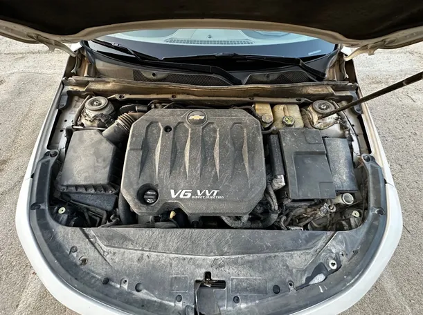 Car image 24