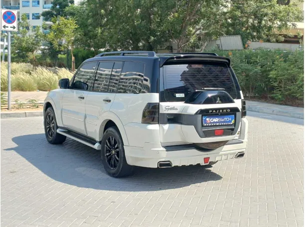 Car image 7